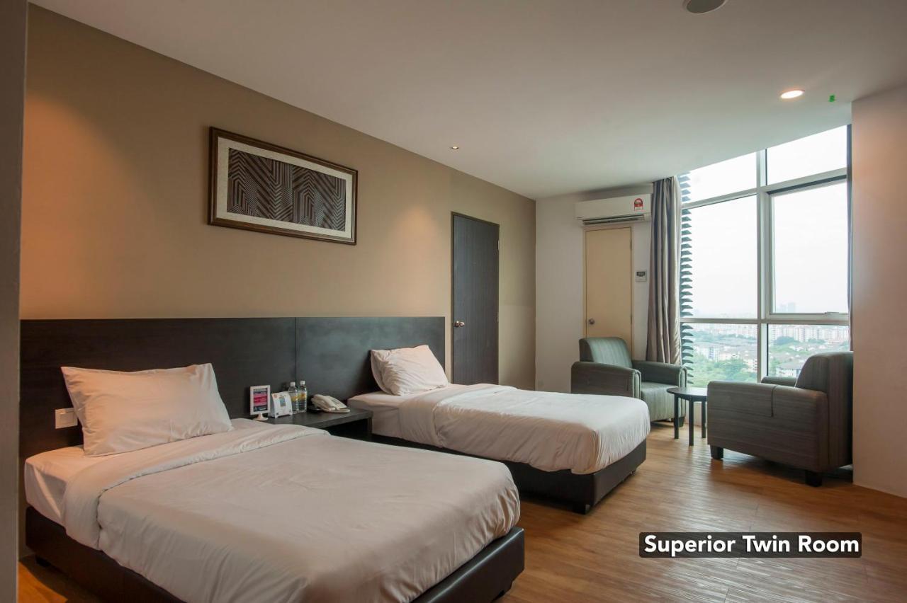 Summit Signature Hotel Oug Kl Kuala Lumpur Exterior photo